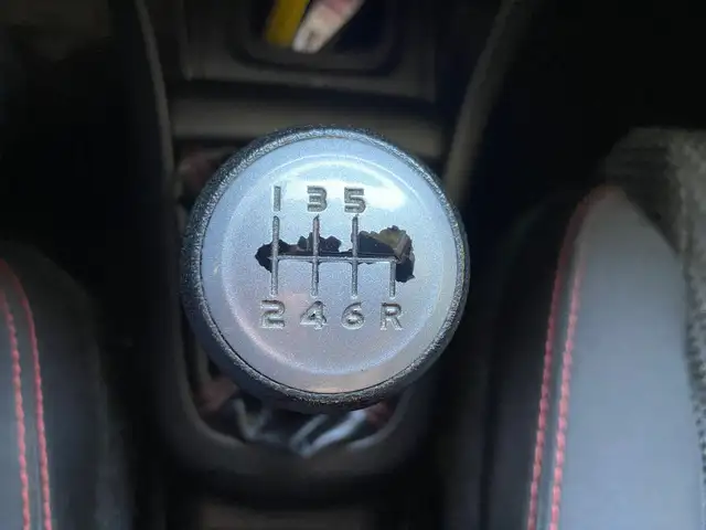 Suzuki Swift view 16