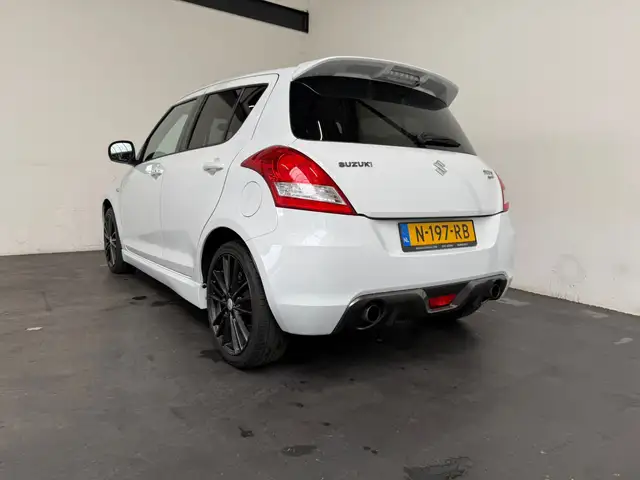 Suzuki Swift view 22