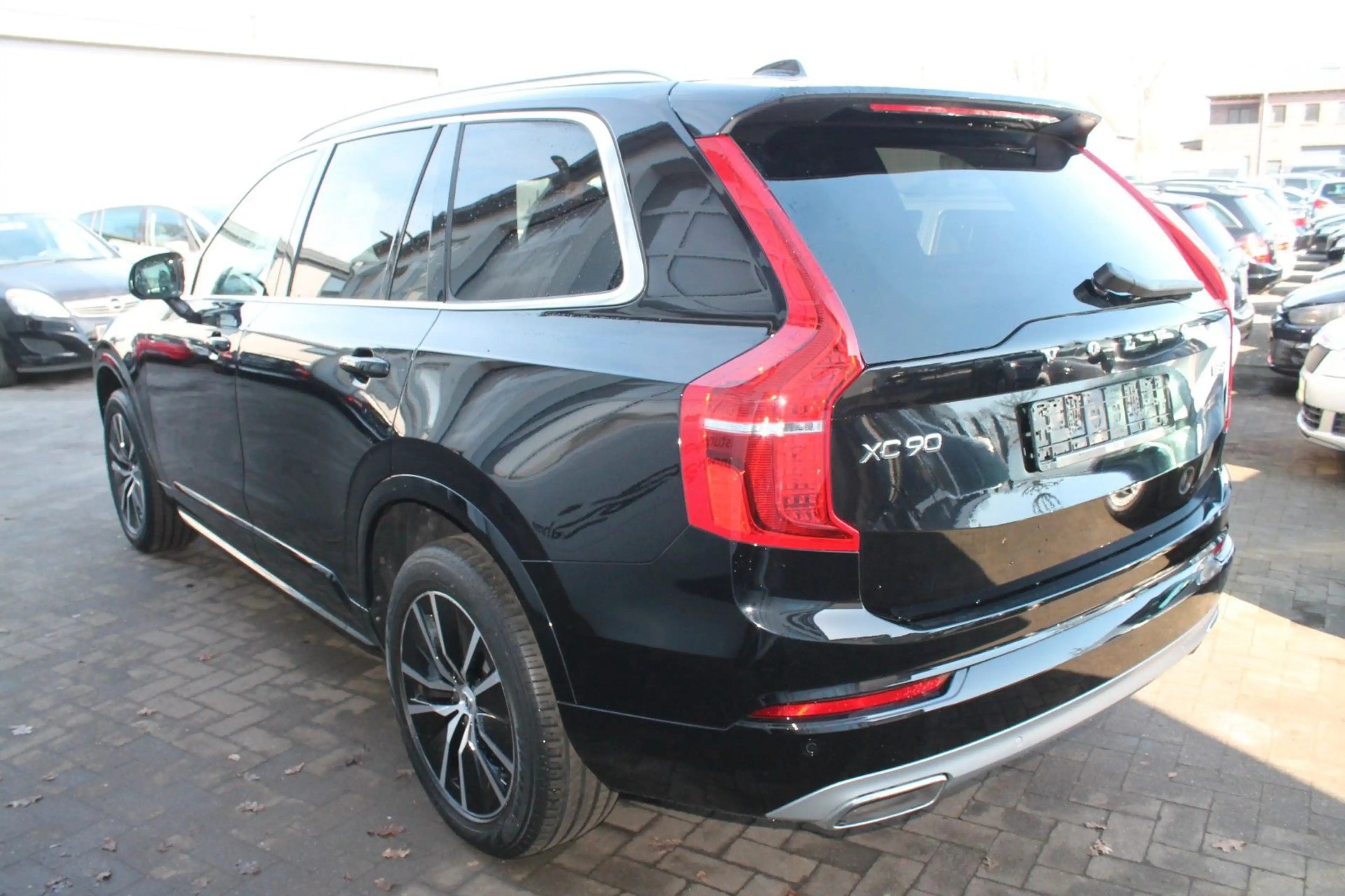 Volvo XC90 Momentum AWD Mild-Hybrid — photo 6
