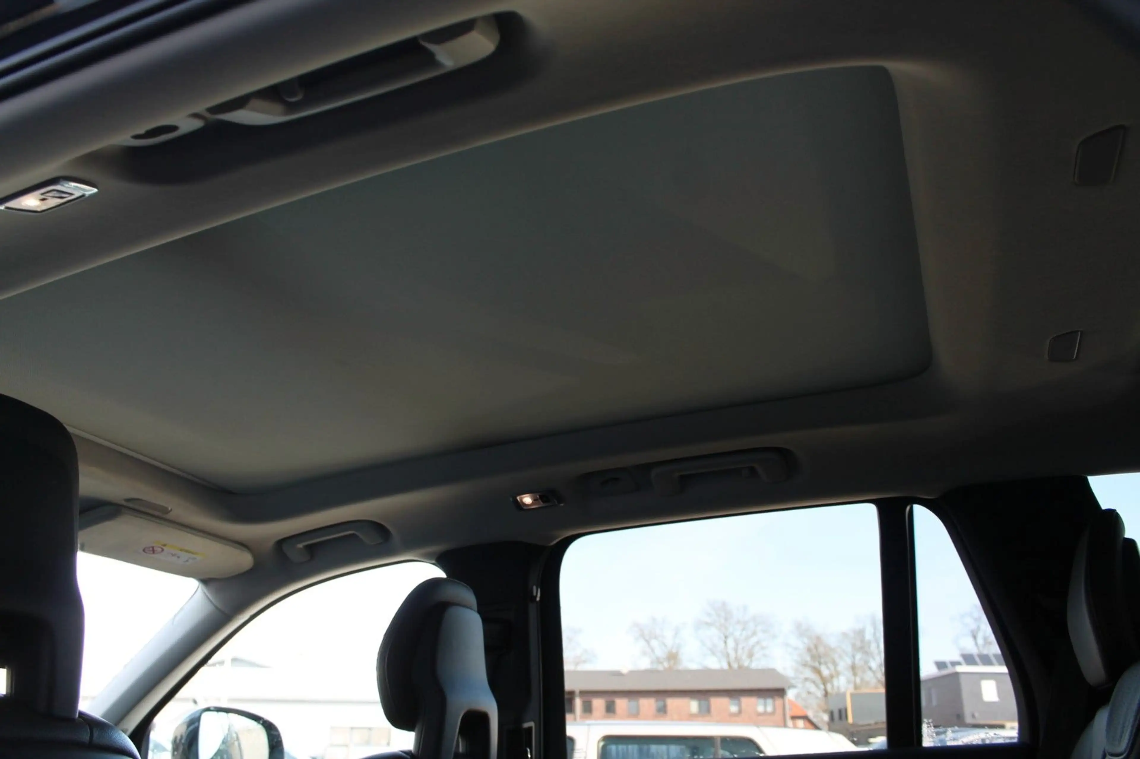 Volvo XC90 Momentum AWD Mild-Hybrid — photo 9