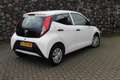 Toyota Aygo 1.0 VVT-i x-fun carplay audio Airco 1jaar garantie Wit - thumbnail 2