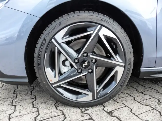 Hyundai I30 view 3