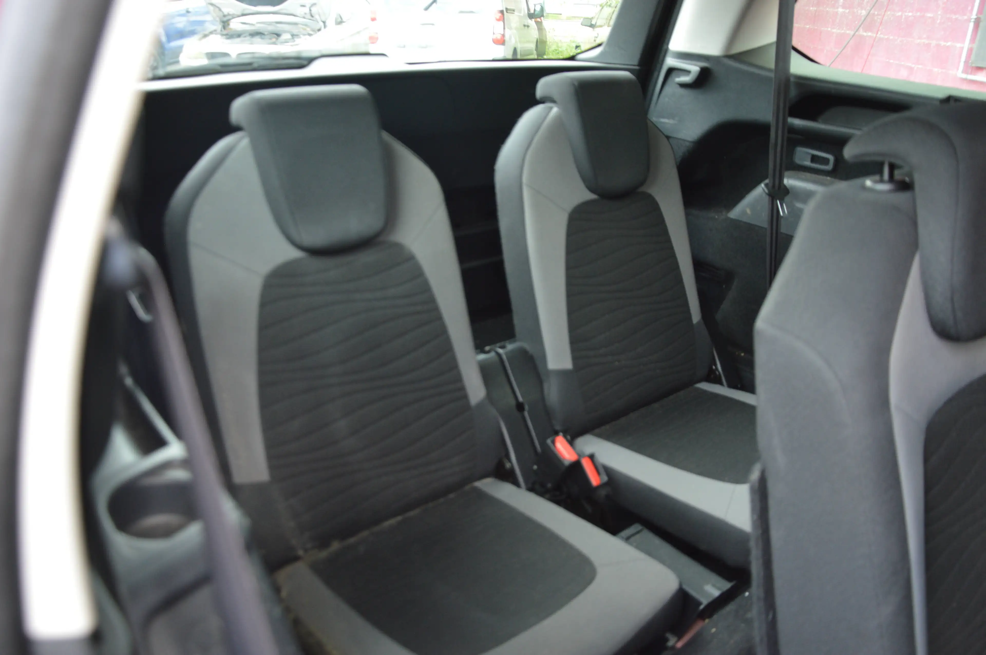 Citroen Grand C4 Picasso 2.0HDi Exclusive 7PL BOITE AUTV NAV CAM 155.144KM — photo 10
