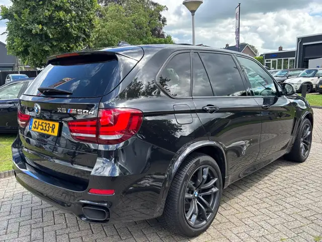BMW X5 view 5