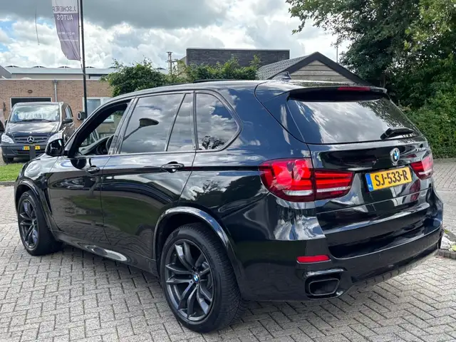 BMW X5 view 6