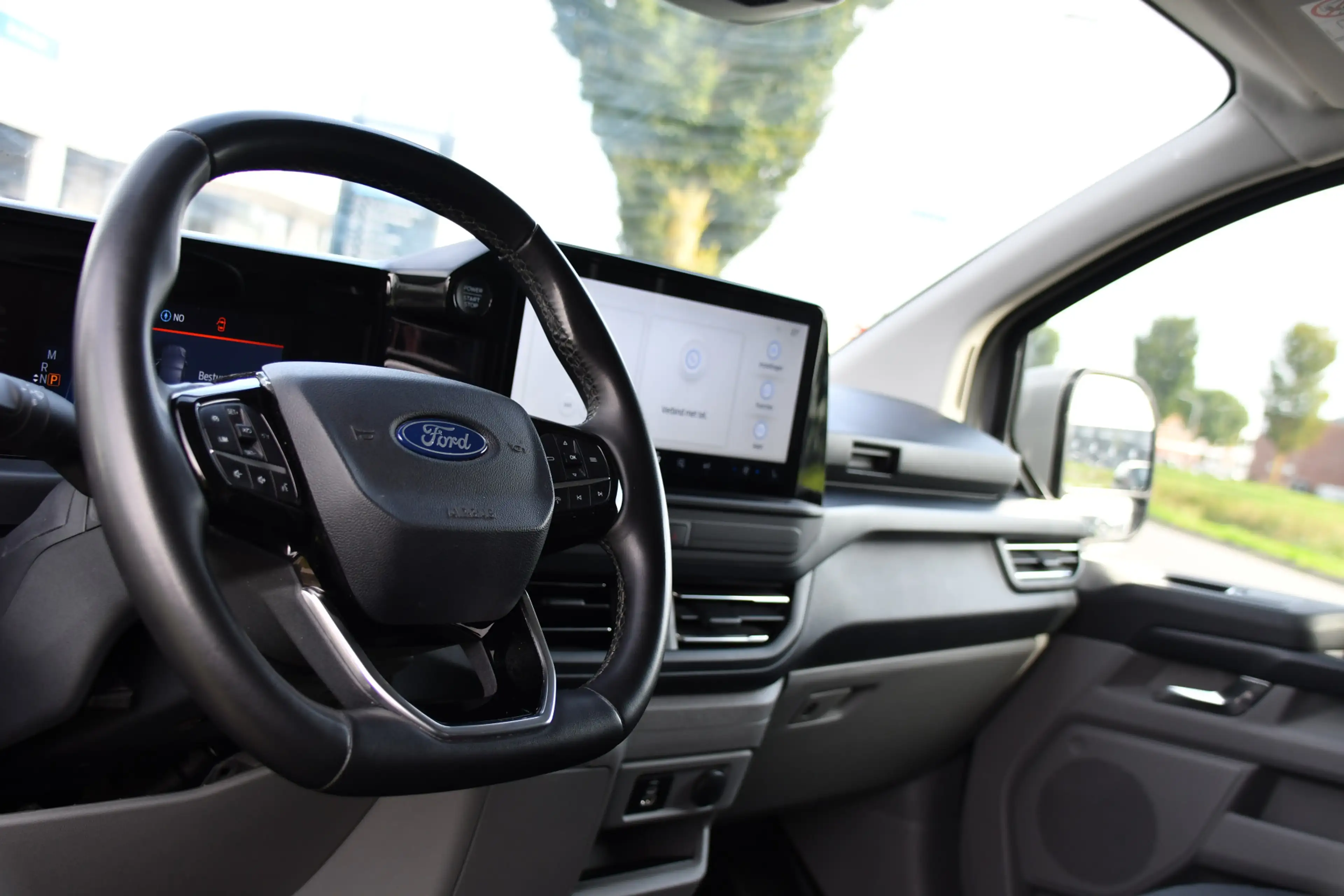 Ford Transit Custom 300 2.0 TDCI L1H1 Limited PB Edition Camera, Cruis — photo 2