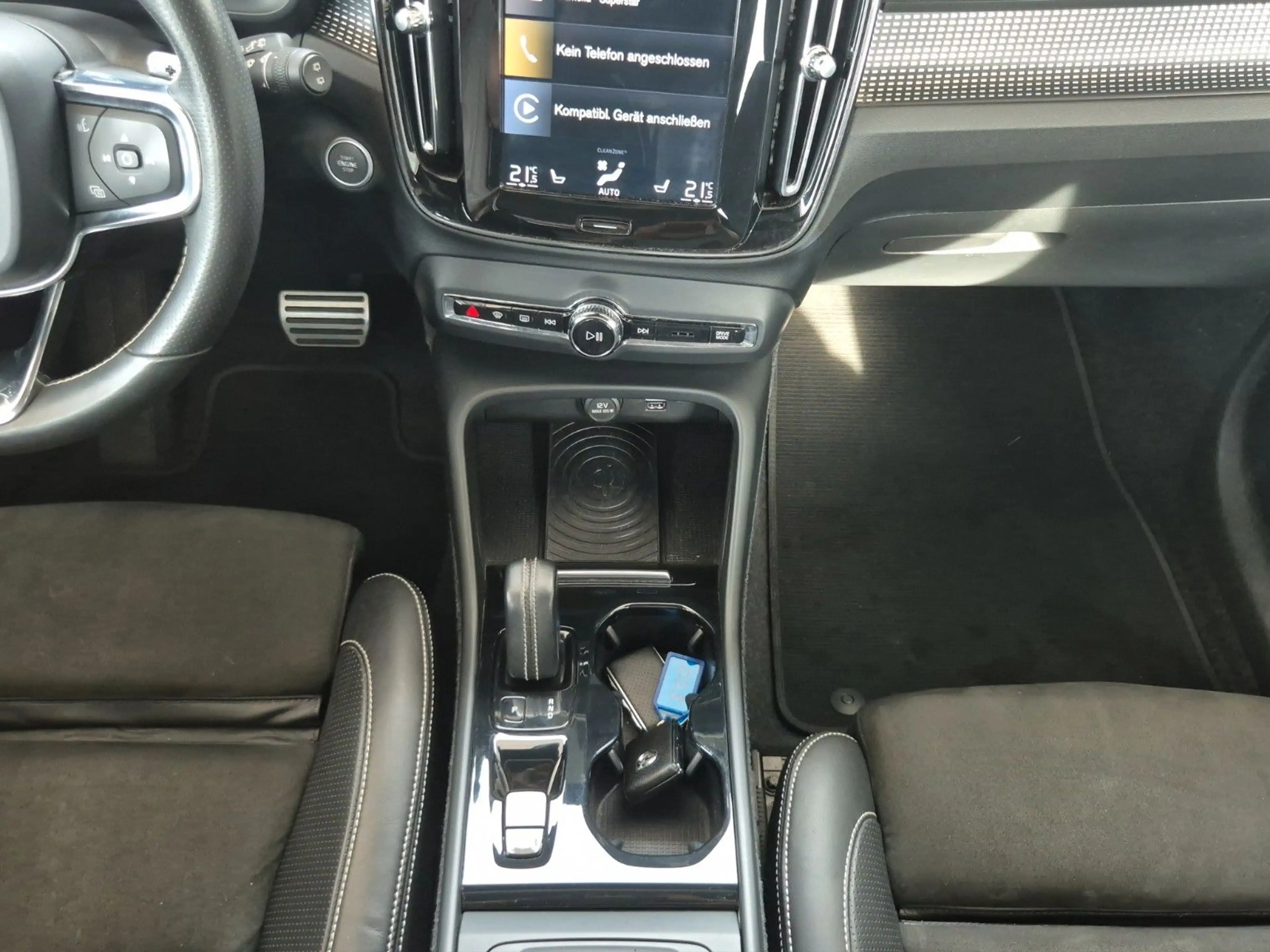 Volvo XC40 T5 R Design AWD Pano H&K Carplay — photo 15