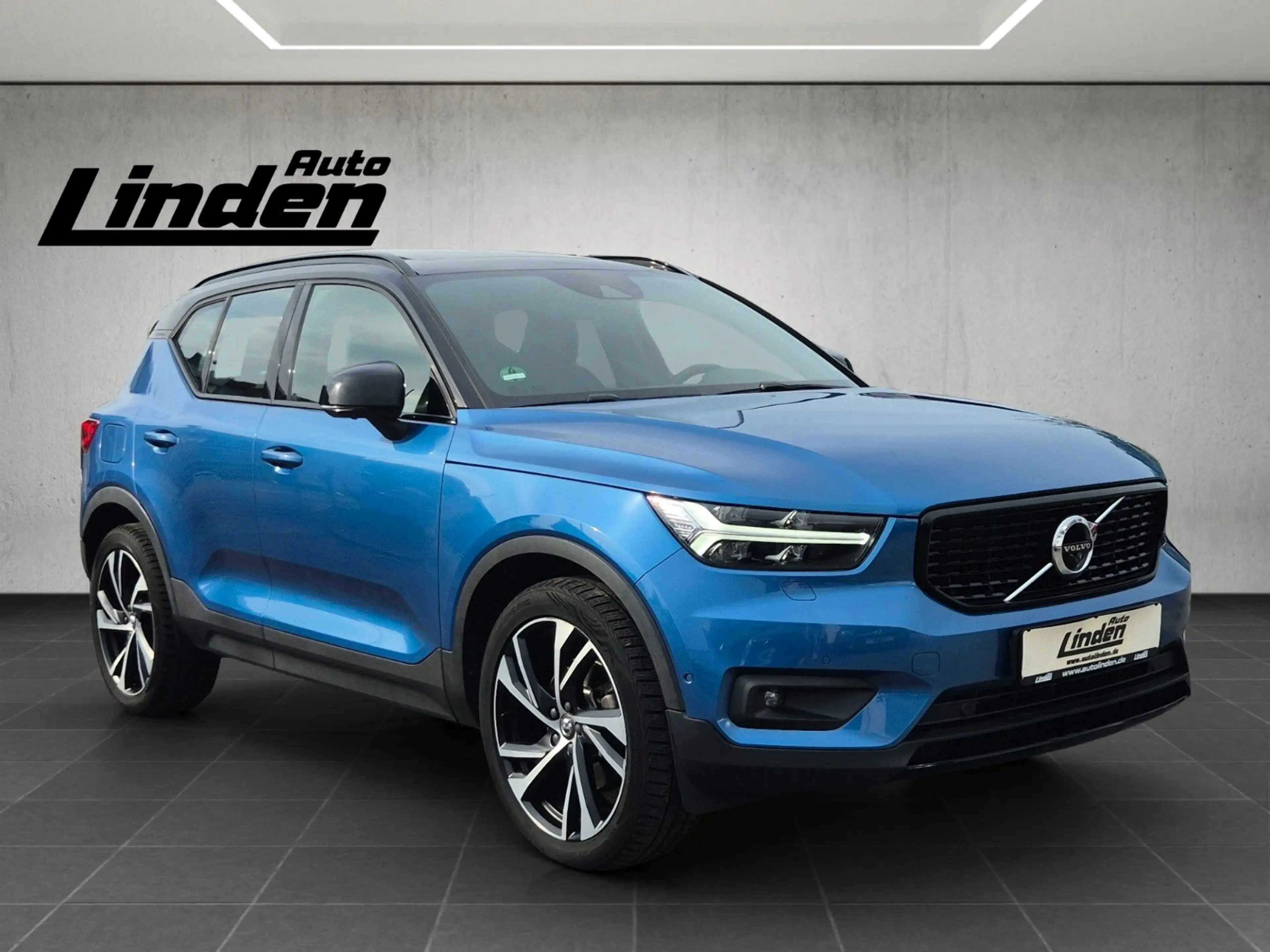 Volvo XC40 T5 R Design AWD Pano H&K Carplay — photo 7