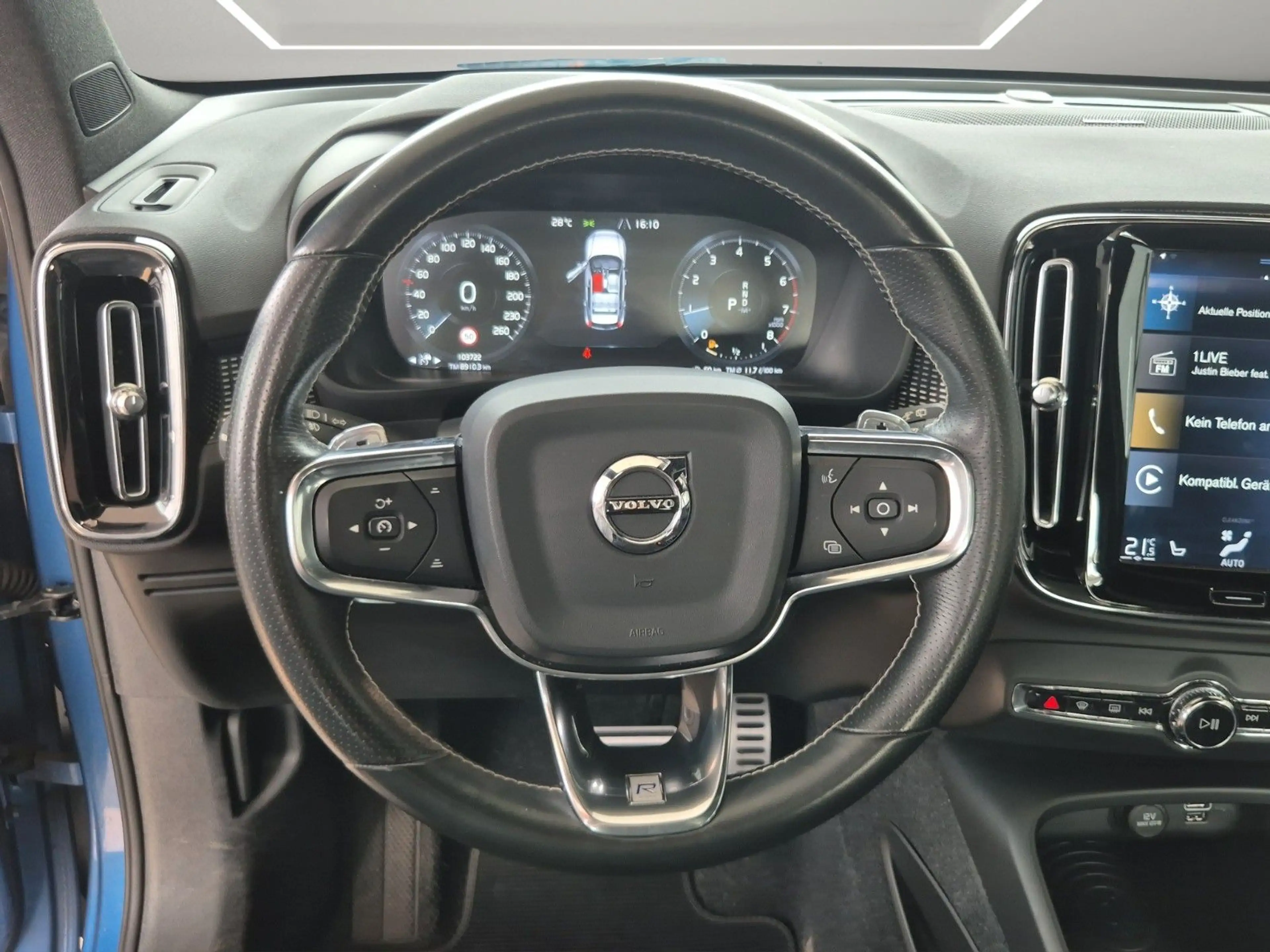 Volvo XC40 T5 R Design AWD Pano H&K Carplay — photo 10