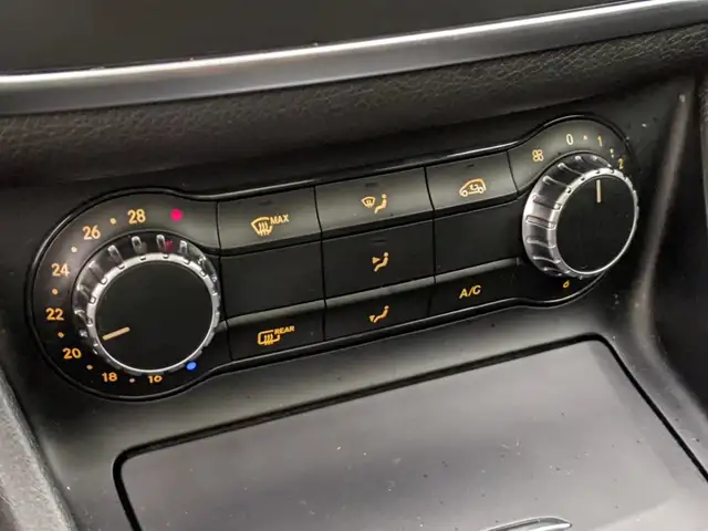 Mercedes-Benz Gla view 13