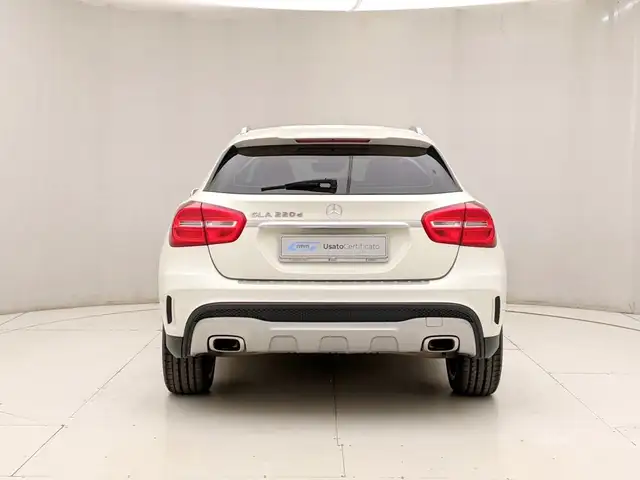 Mercedes-Benz Gla view 5