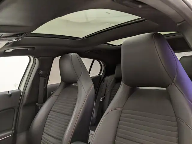 Mercedes-Benz Gla view 8