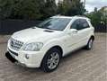Mercedes-Benz ML 300 ML 300 CDI 4Matic 7G-TRONIC DPF BlueEFFICIENCY Weiß - thumbnail 1