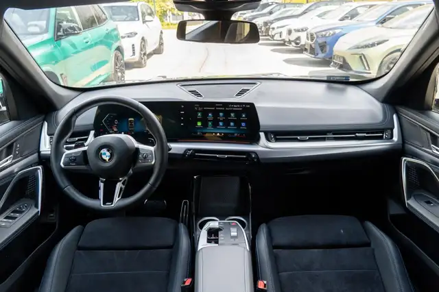BMW X1 view 12
