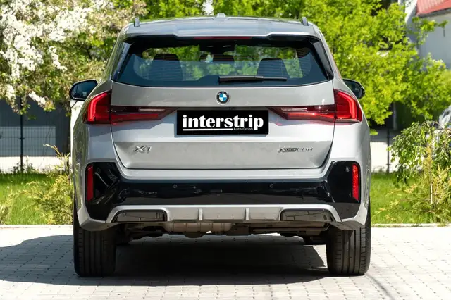 BMW X1 view 5