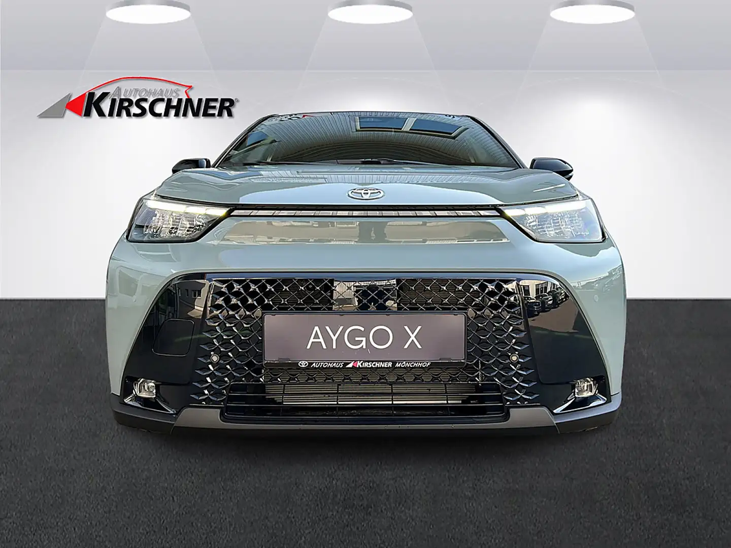 Toyota Aygo X 1,5 Hybrid Teamplayer Grün - 2