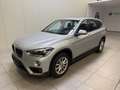 BMW X1 sDrive 18 d Advantage MOTORSCHADEN / PANORAMA Zilver - thumbnail 3