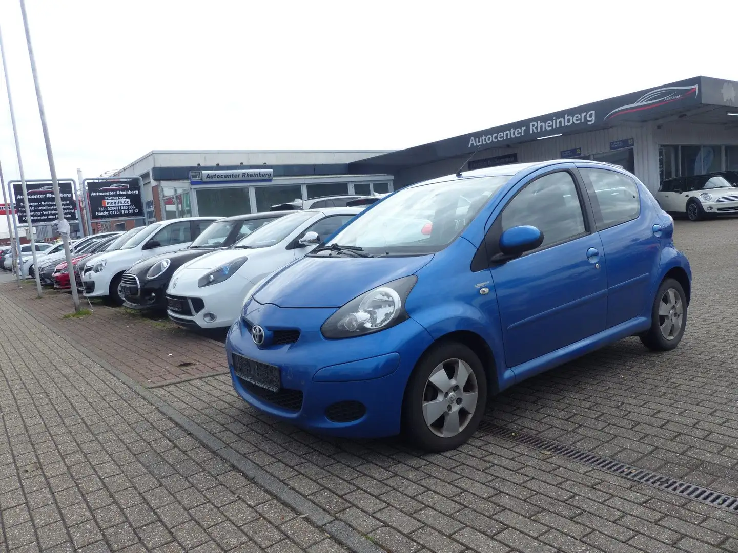 Toyota Aygo AYGO Basis Klima Servo EF Tüv 1.Hnd Blau - 2