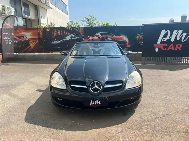 Mercedes-Benz SLK view 2