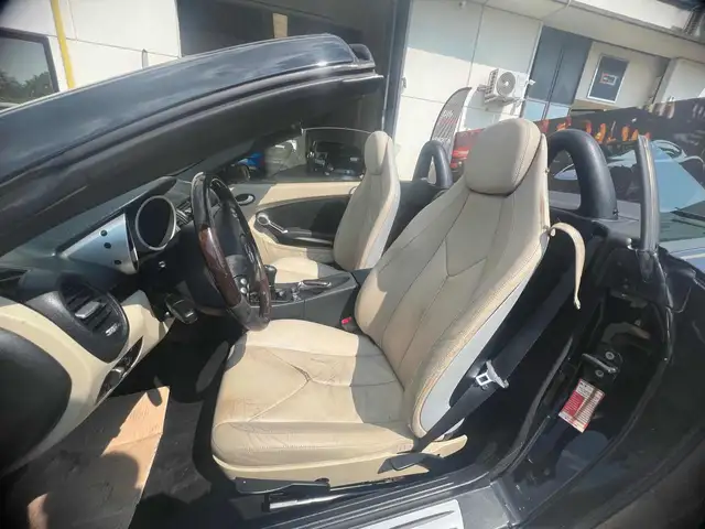 Mercedes-Benz SLK view 9