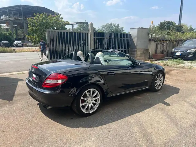 Mercedes-Benz SLK view 5