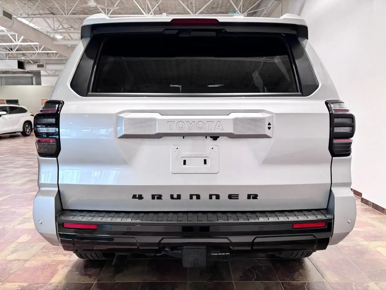 Toyota 4-Runner снимка Toyota 4-Runner