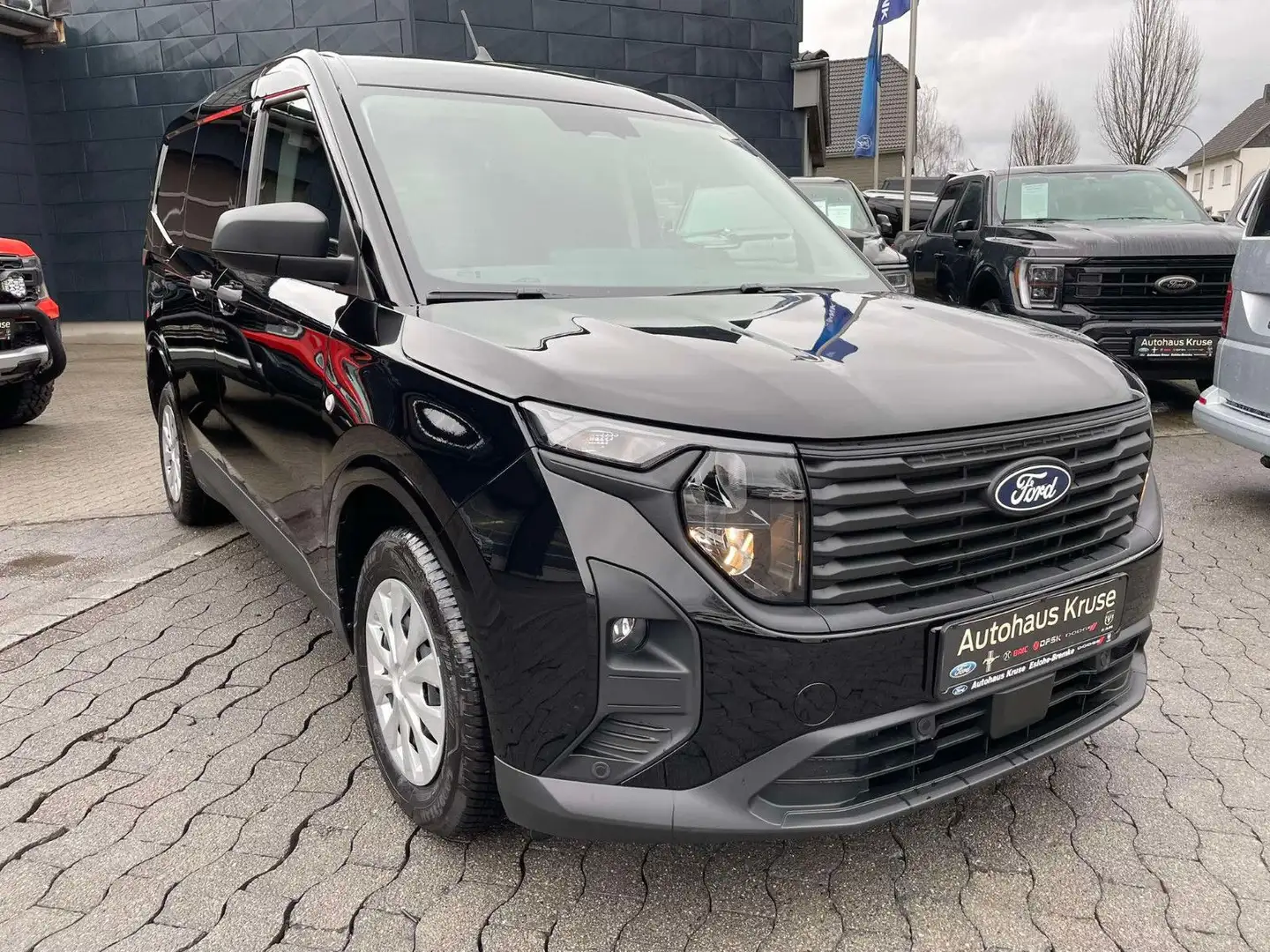 Ford Transit Courier Trend Kasten 1.5l EcoBlue 74kW+ Negro - 1