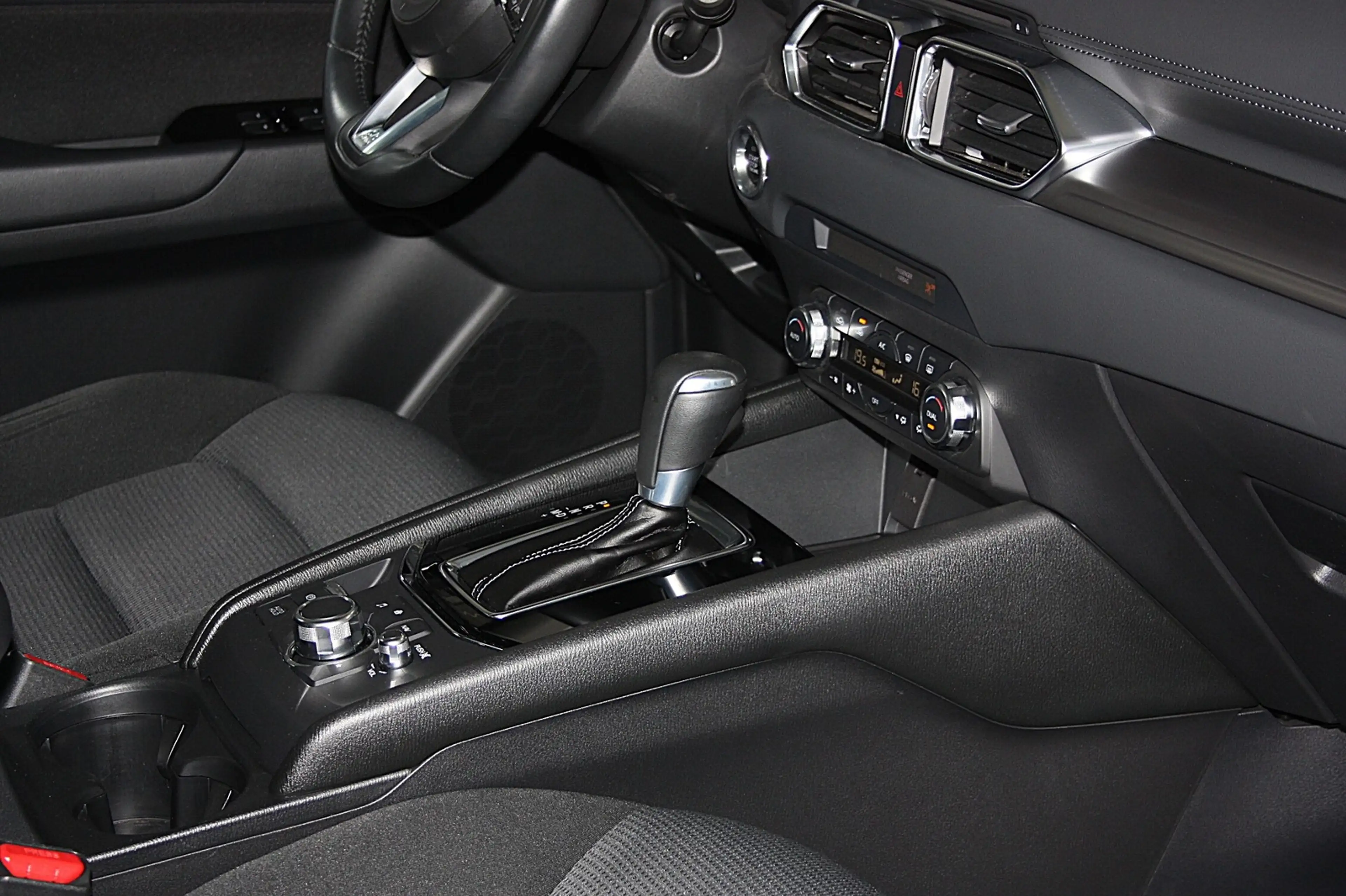 Mazda CX-5 2.2 EDITION Aut. NAVI/CAM/PDC/TEMP/LED/1.Hd — photo 15
