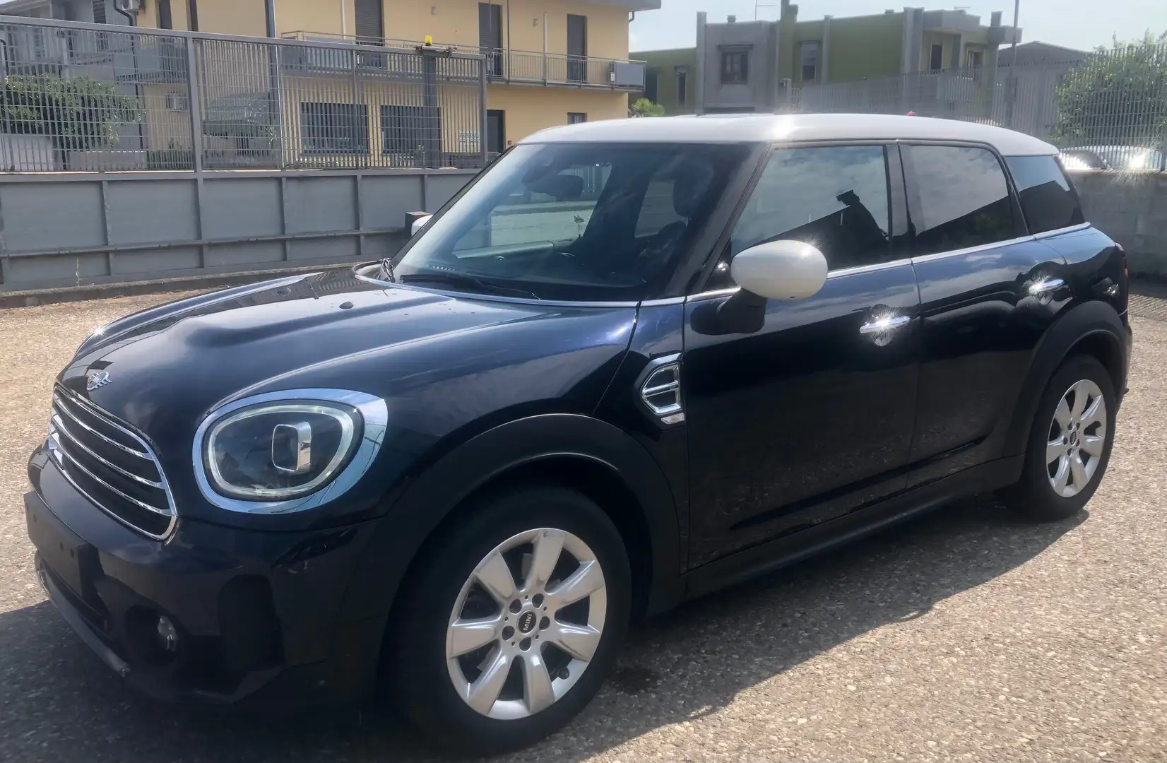 MINI Cooper Countryman 1.5 Essential Autom. Tetto Full Led Navi CarPlay Noir - 1
