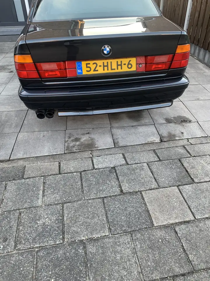 BMW 540i V8, foto 11