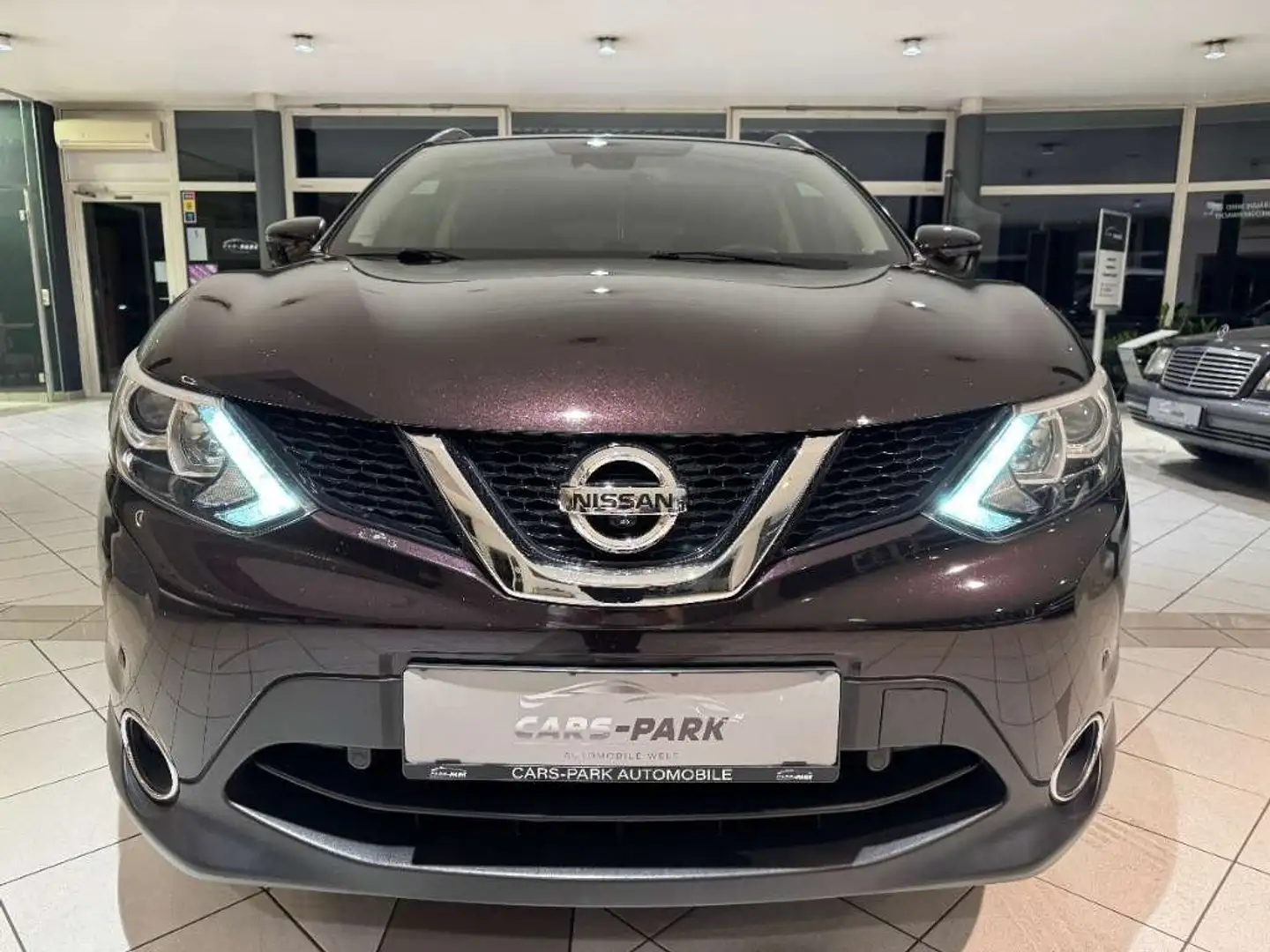 Nissan Qashqai N-Connecta Mauve - 2
