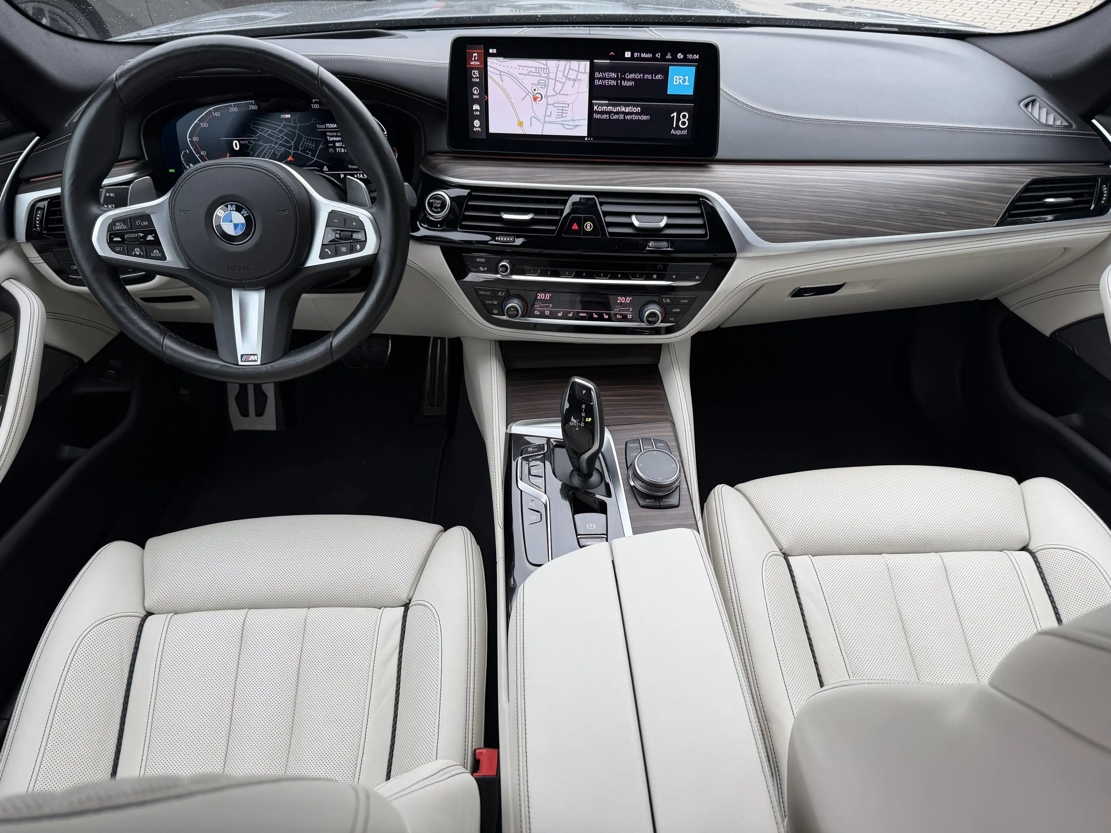 BMW 540 d xDrive Touring — photo 6