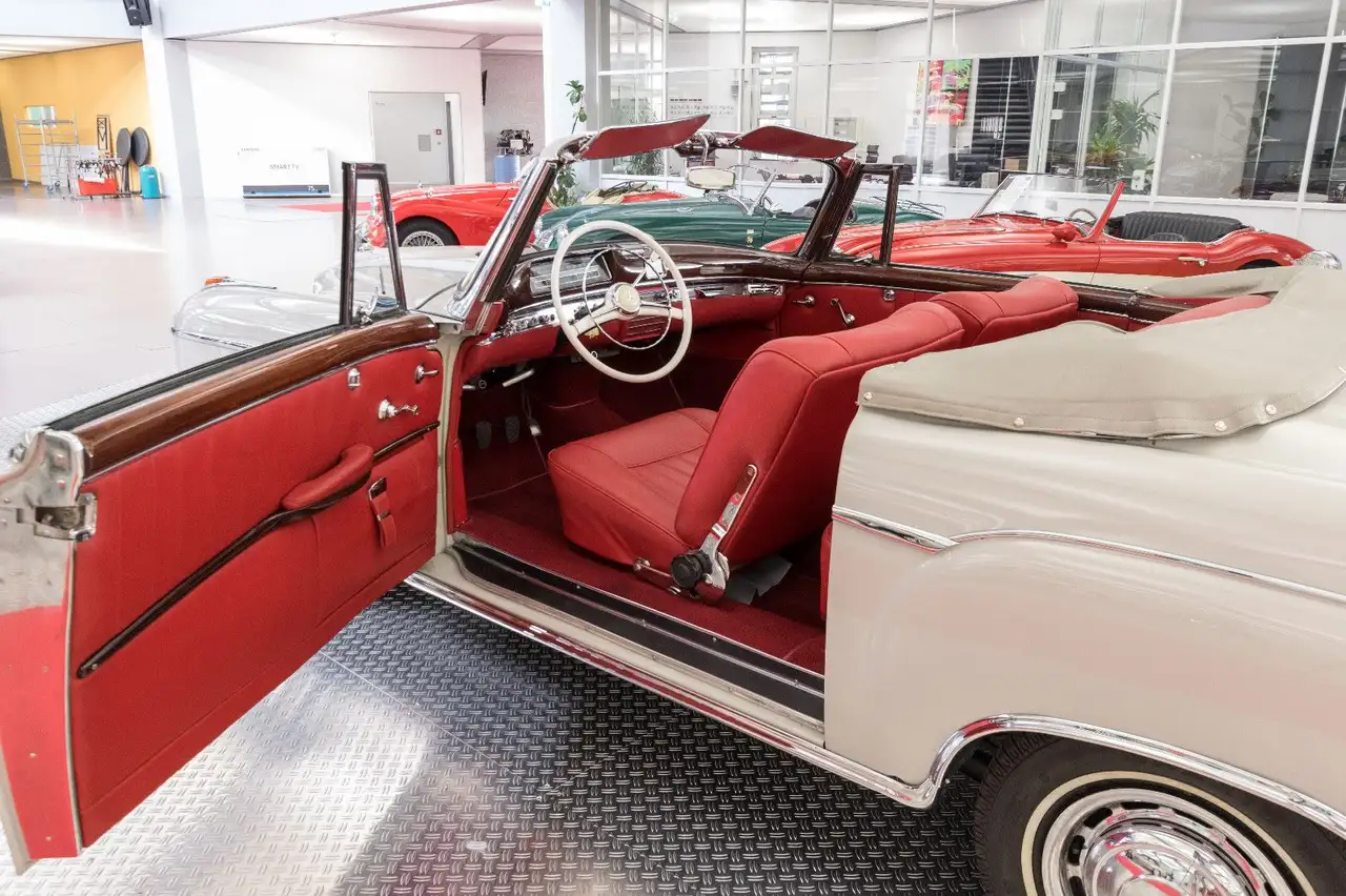 Mercedes-Benz 220 S Ponton Cabriolet, foto 11