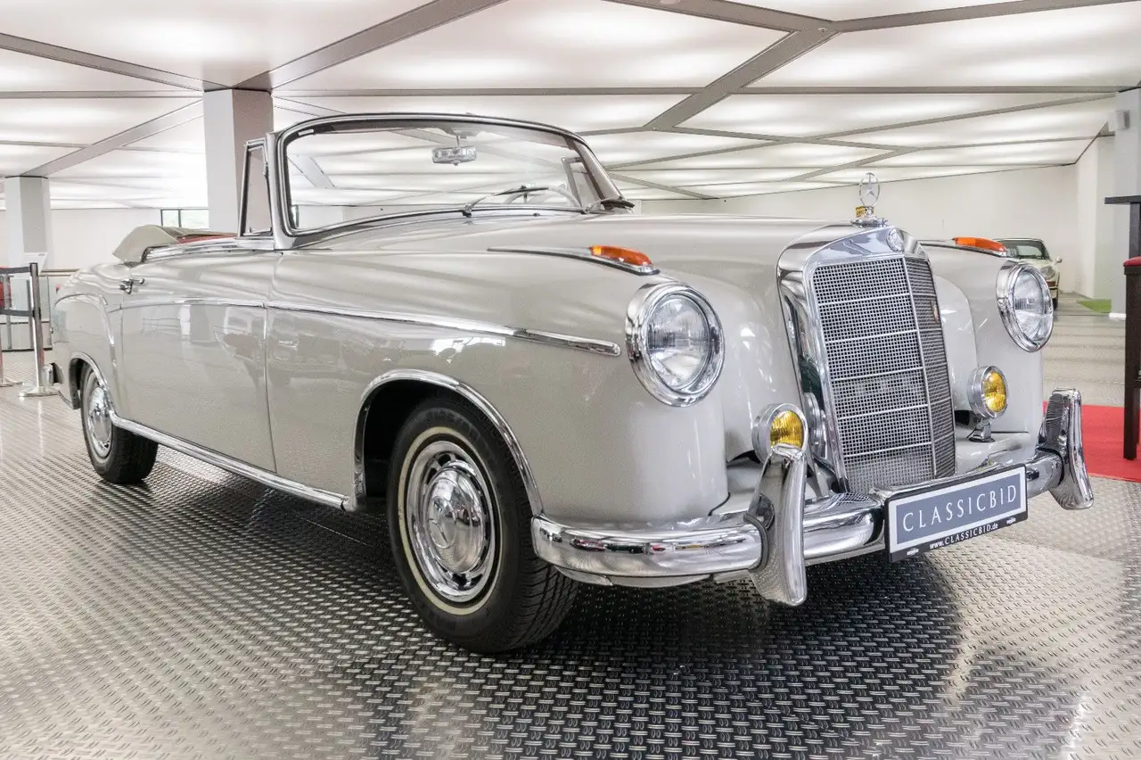 Mercedes-Benz 220 S Ponton Cabriolet, foto 2