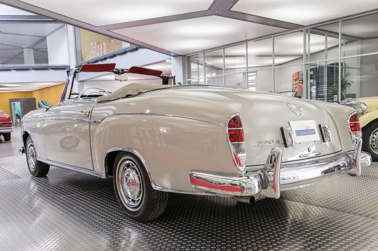 Mercedes-Benz 220 S Ponton Cabriolet, foto 8