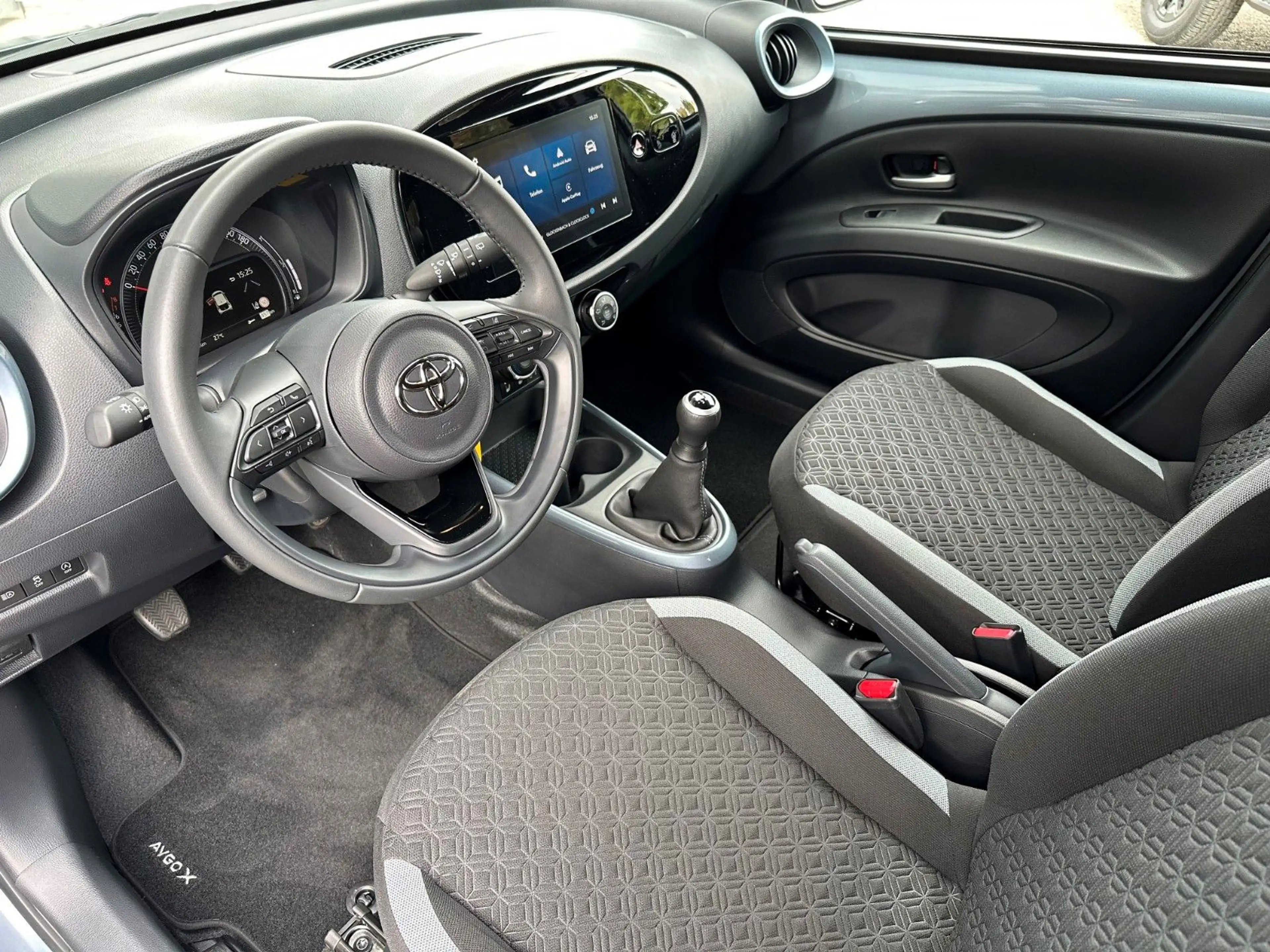 Toyota Aygo X Teamplayer, KAMERA,SITZ-HZG,APPLE CARPLAY — photo 8