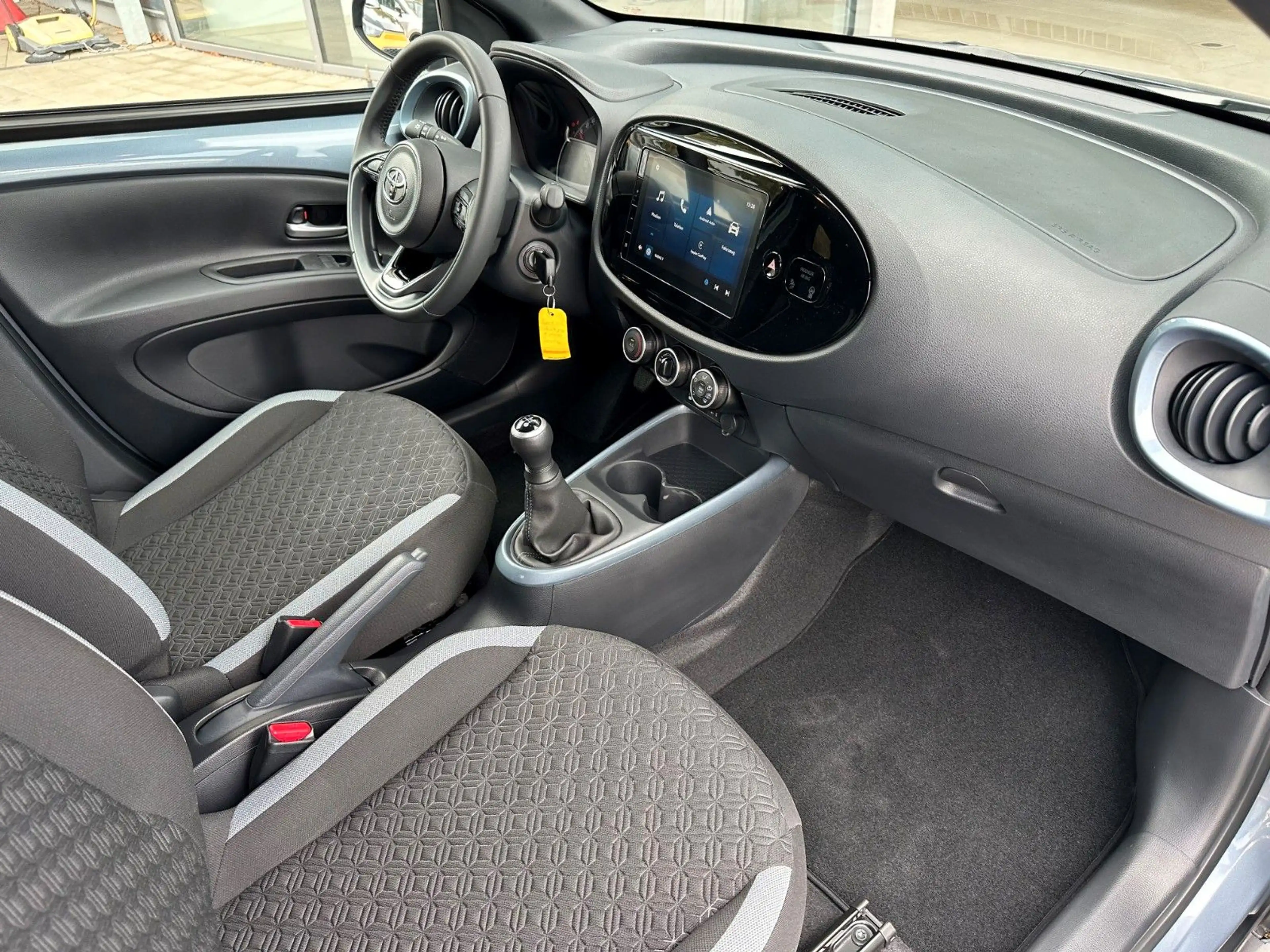 Toyota Aygo X Teamplayer, KAMERA,SITZ-HZG,APPLE CARPLAY — photo 12