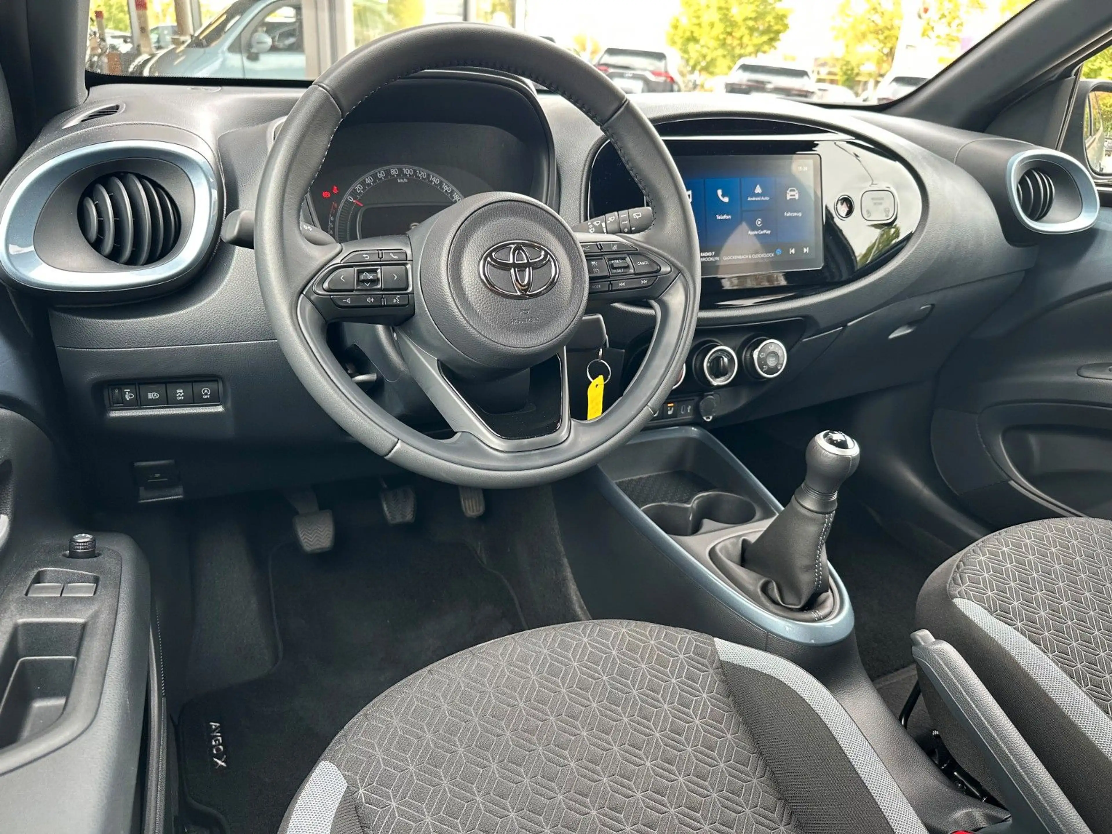 Toyota Aygo X Teamplayer, KAMERA,SITZ-HZG,APPLE CARPLAY — photo 9