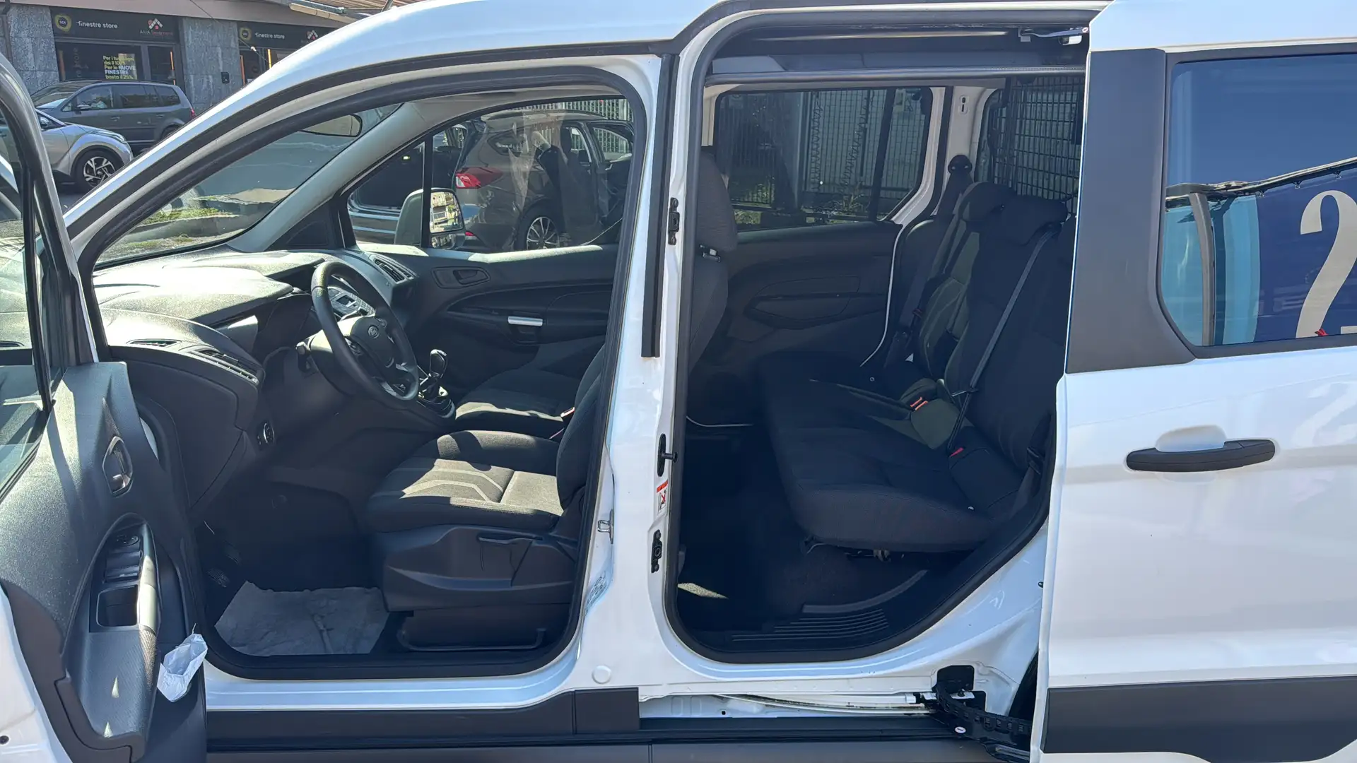 Ford Transit Connect - 1