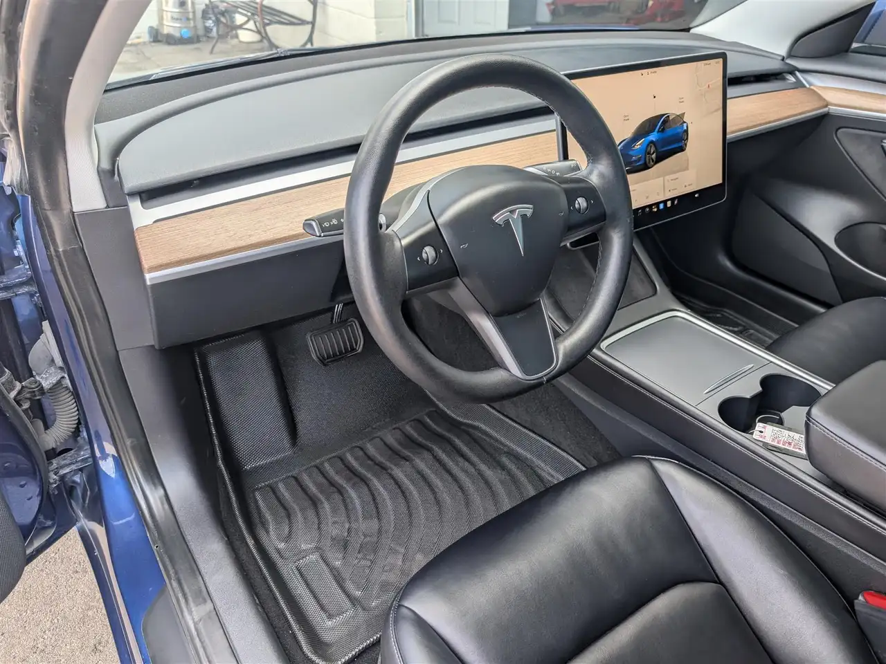 Tesla Model 3 photo Tesla Model 3