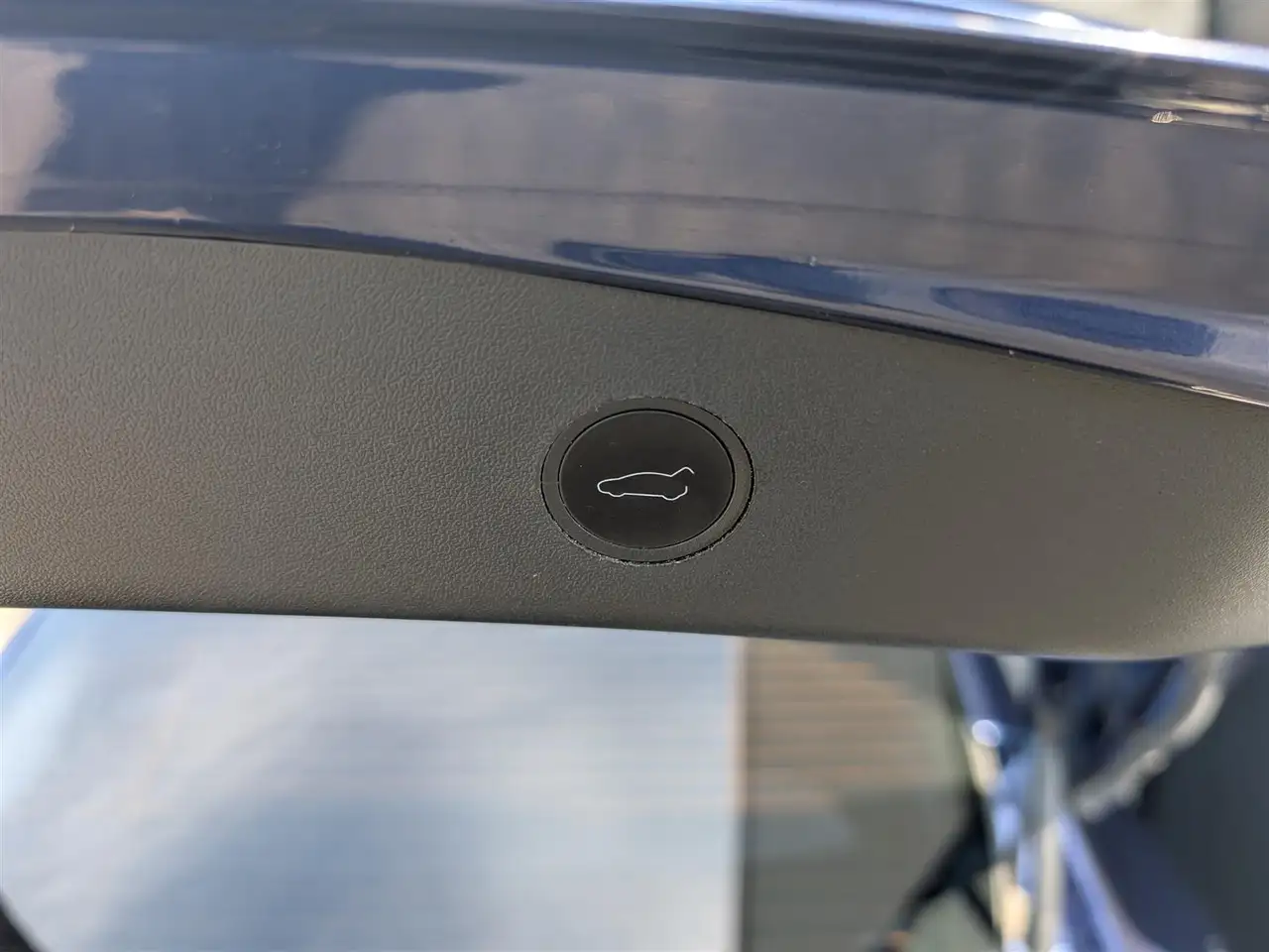 Tesla Model 3 photo Tesla Model 3