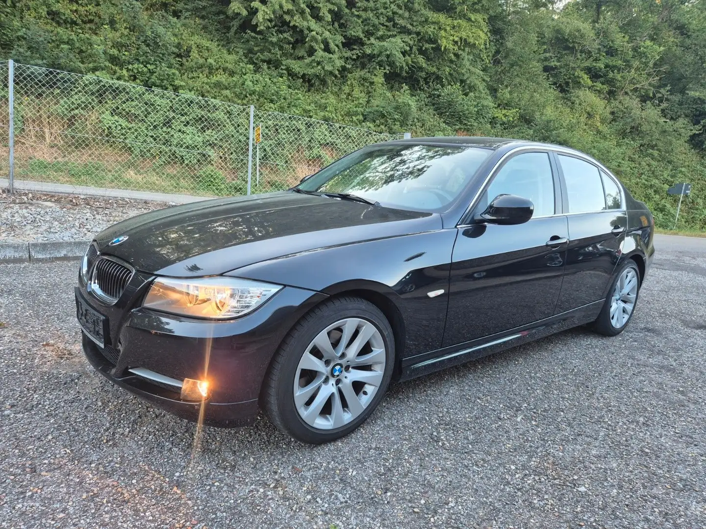 BMW 318 Baureihe 3 Lim. 318i Aus 1-Hand Top Zustand Zwart - 1