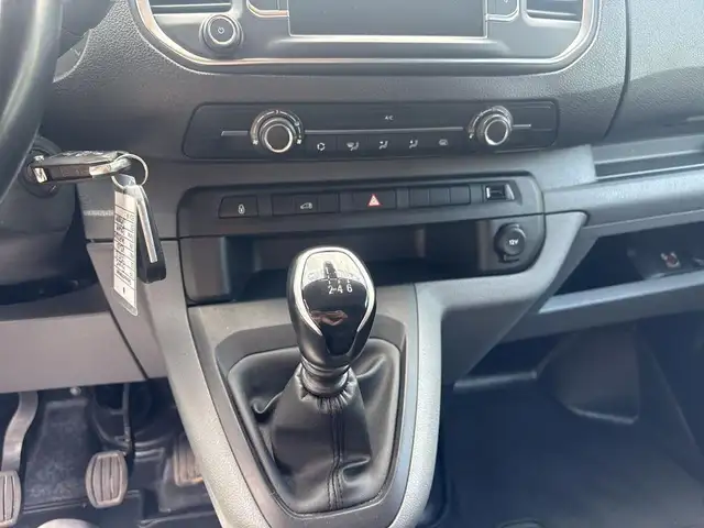 Peugeot Expert view 13