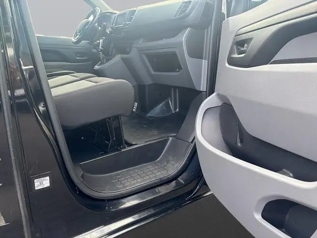 Peugeot Expert view 12