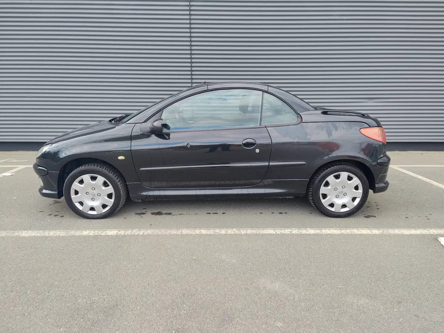 Peugeot 206 CC Cabrio 1.6i Filou  TÜV=KEIN Negro - 1