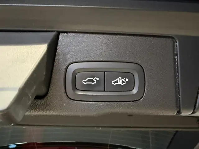 Volvo XC60 view 23