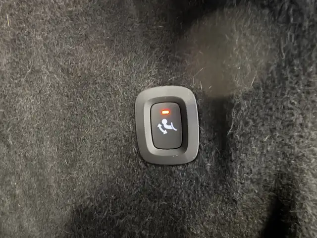 Volvo XC60 view 22