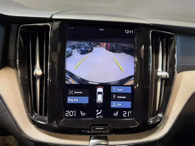 Volvo XC60 view 18