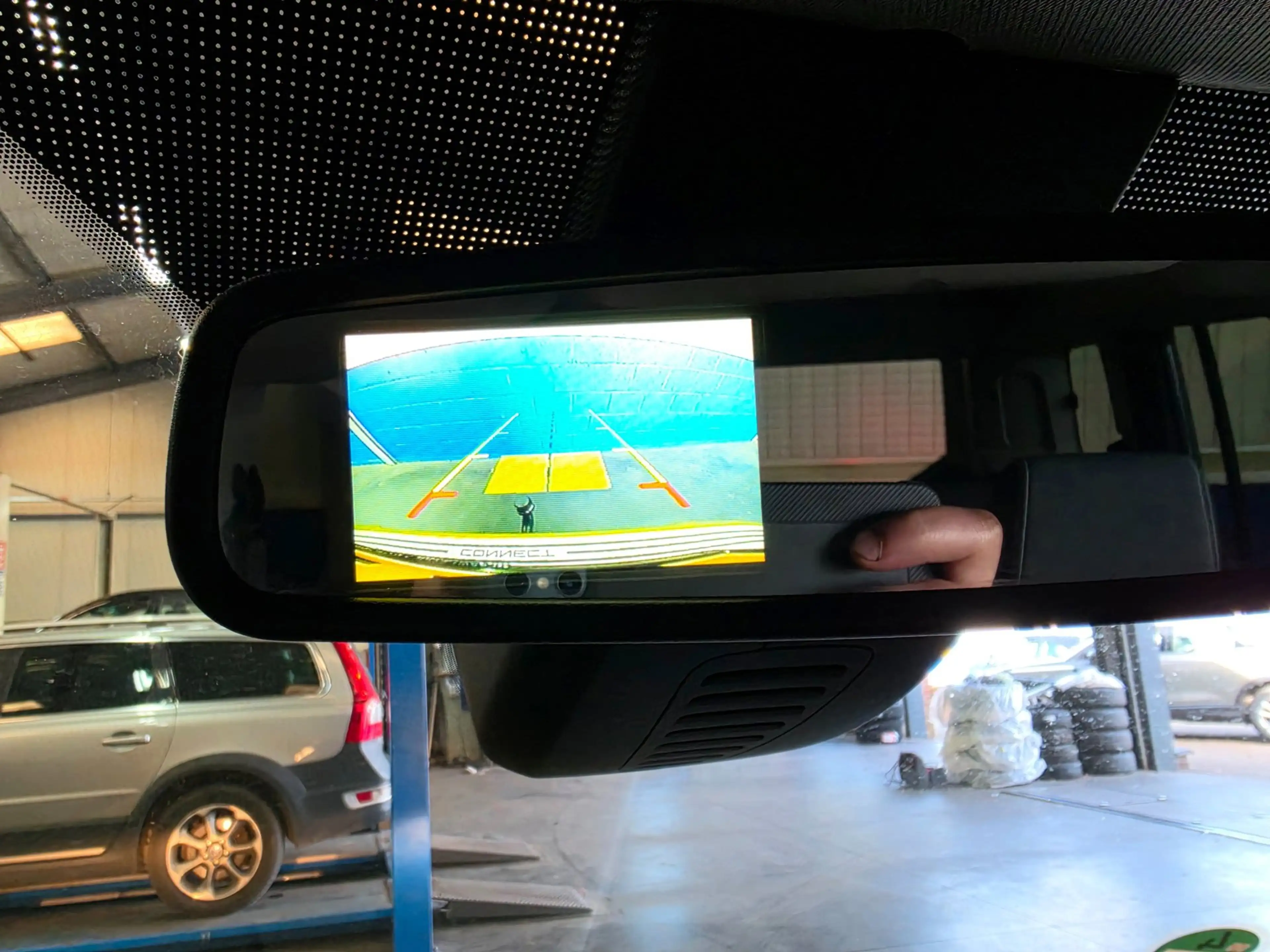 Ford Tourneo Connect Compact 1.0 Titanium — photo 7
