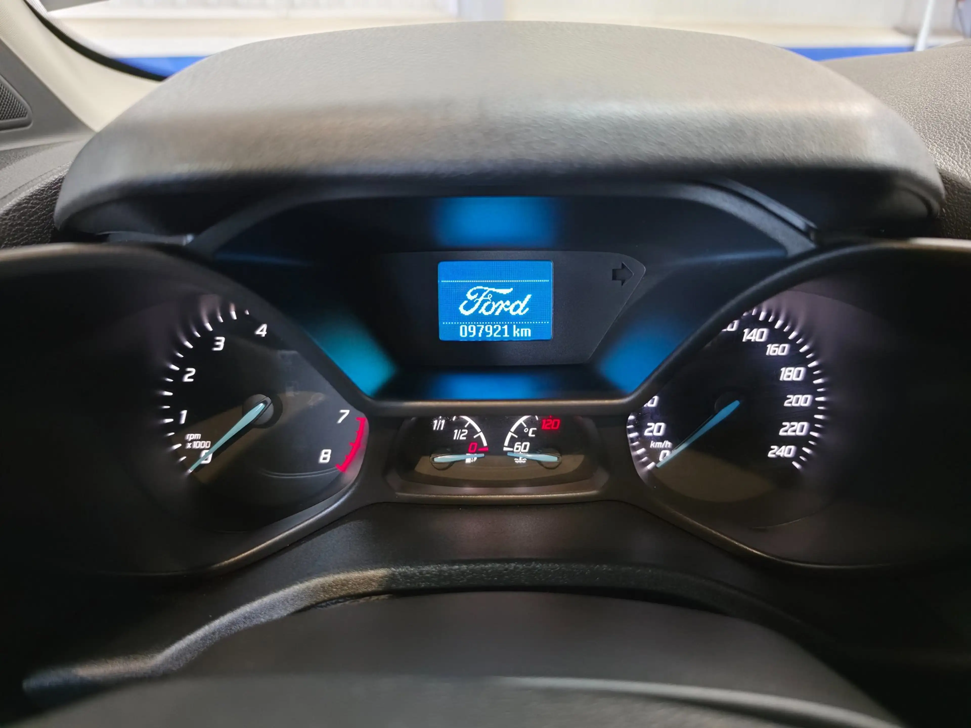 Ford Tourneo Connect Compact 1.0 Titanium — photo 5
